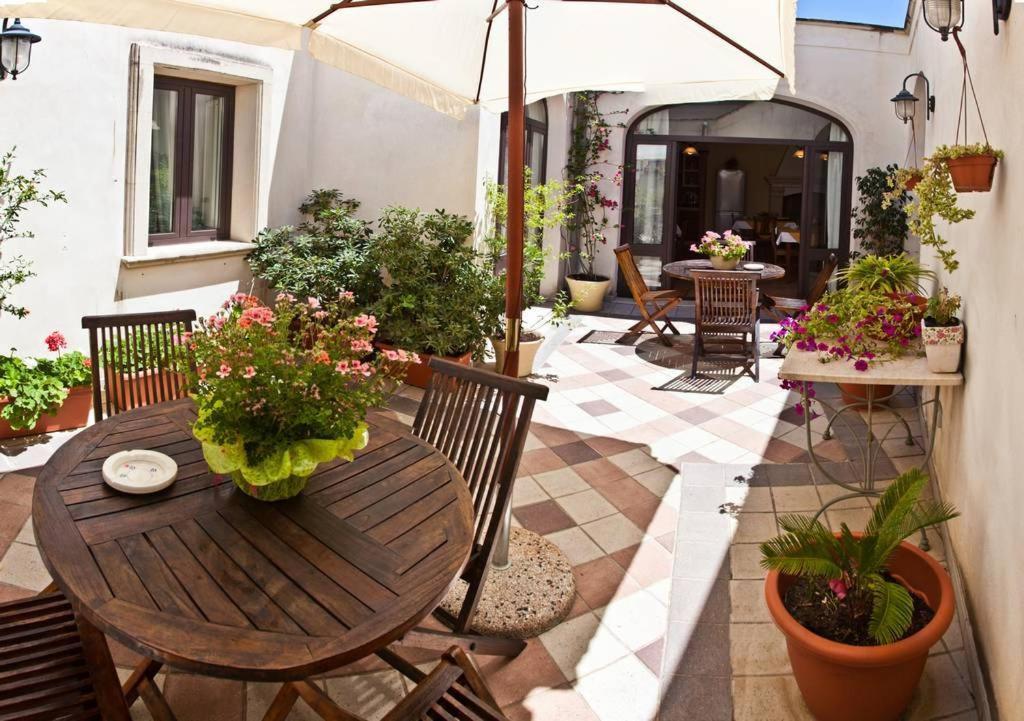 Palazzo Volta Boutique Luxury B&B Nardò Exteriör bild